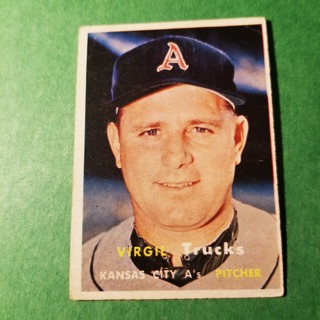 1957 - TOPPS BASEBALL CARD NO. 187 - VIRGIL TRUCKS  - A'S