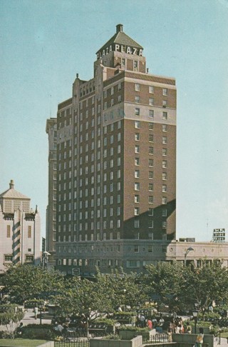 Vintage Unused Postcard: e: Comic: Plaza Hotel, El Paso, TX