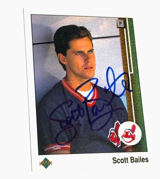 Autographed  1989 Upper Deck #209 Scott Bailes Indians