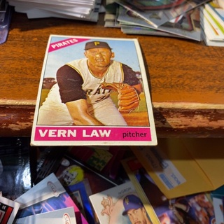 1966 topps Vern law baseball card 