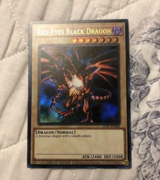 Ultra rare Holo Yugioh Card Red eyes black dragon