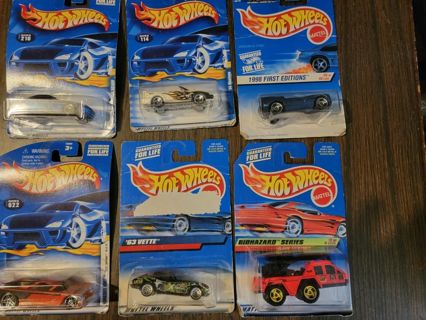 Lot 2 of 6Hotwheels