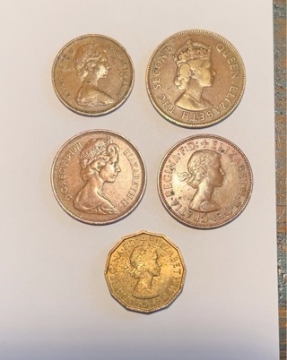 5 Different Vintage Queen Elizabeth II Coins