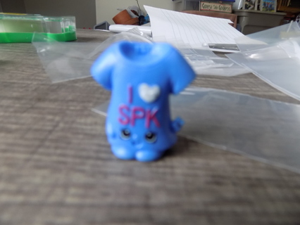 Shopkins Blue T shirt says on shirt I love Shopkins