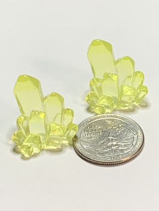 CRYSTALS~#3~YELLOW~SET OF 2 CRYSTALS~GLOW IN THE DARK~FREE SHIPPING!