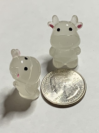 ♡COWS~#3~WHITE~SET OF 2~GLOW IN THE DARK~FREE SHIPPING♡