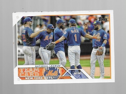 2023 TOPPS METS TEAM CARD #291