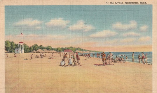 Vintage Used Postcard: d: 1944 At The Ovals, Muskegon, MI