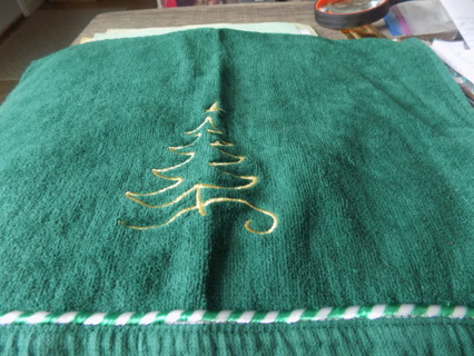 Christmas hand towel with embroidery Christmas tree