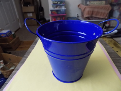 4 inch tall & round blue metal mini double handled bucket