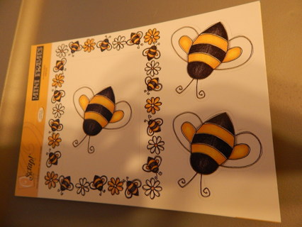 NEW~~  Scrapbook ~~  "Summer BUMBLE BEES" frame