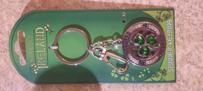 Brand New Irish Ireland Spinner Keychain