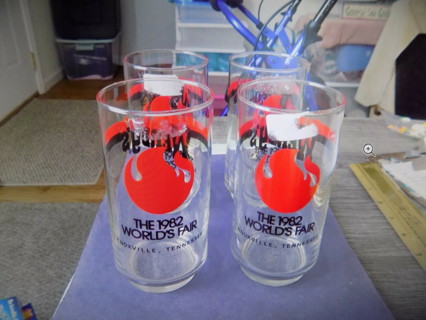 Vintage Collectable set of 4 1982 World's Fair glasses Knoxville, & Wendy's sponsored