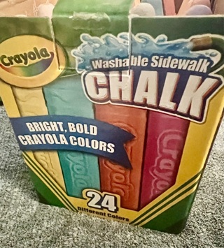 Brand New Box 24 Extra Large Crayola Washable Sidewalk Chalk. 24 Bright and Bold Anti Roll Colors