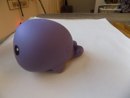 Purple rubber seal tub toy