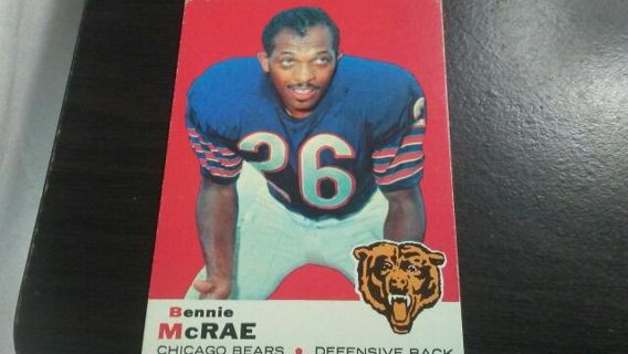 1969 TOPPS BENNIE McRAE CHICAGO BEARS FOOTBALL CARD# 73