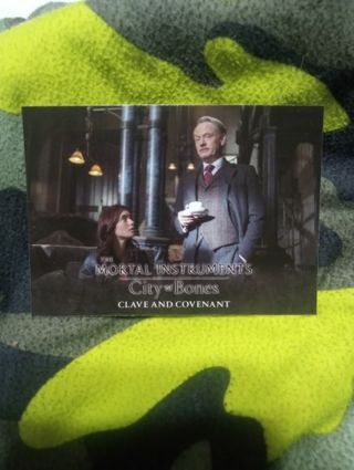 2013 The Imortal Instruments City Of Bones Card