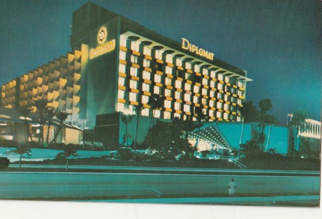 Vintage Unused Postcard: s: Diplomat Resort, Hollywood-by-the-Sea, FL