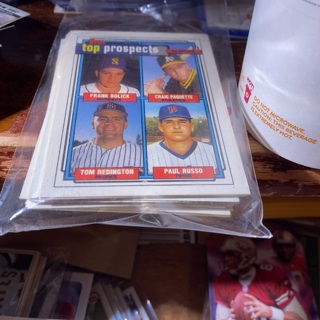 (18) 1992 topps random baseball cards 