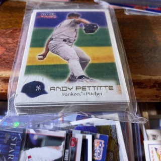 (25) random 2000 fleer focus baseball cards 