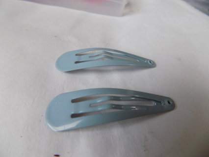 Pair of metal hair clips # 36 light gray