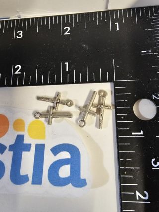 4pc lot Christ on cross charms(LAST ONE)