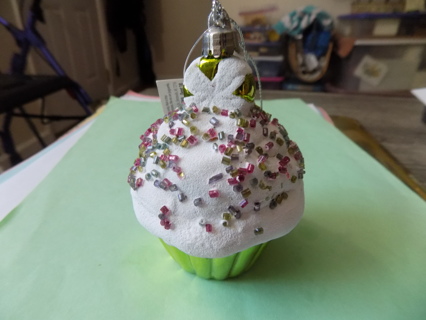 NWT Holiday Time Cupcake ornament 3 inch tall green metallic bottom & sprinkles