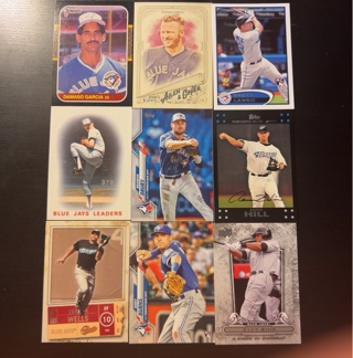 9 Toronto Blue Jays baseball cards 