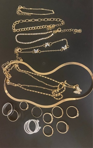 Jewelry lot! Beautiful pieces 