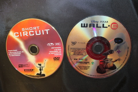 WALL'E  AND SHORT CIRCUIT  DVD