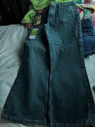 New Wrangler Jeans size 16 Husky with adjustable waist Boot Style