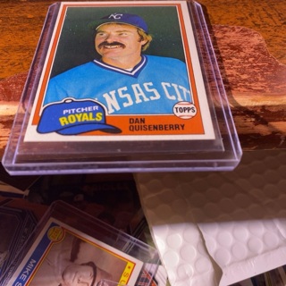 1981 topps Dan quisenberry baseball card 