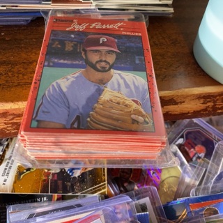 (50) random 1990 donruss baseball cards 