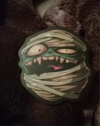 Mummy ball sticker