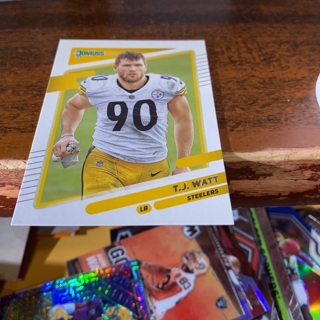 2021 donruss t.j.watt football card 