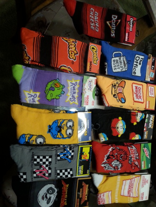 11 pair mens crew socks