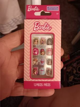 Barbie Press on nails