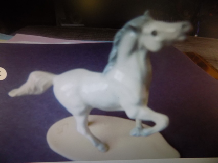 vintage Hagen-Renaker mini Arabian Horse bone china figurine 3 1/2 inch long