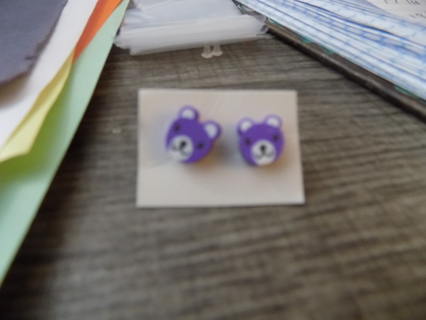 Purple teddy bear face post earrings