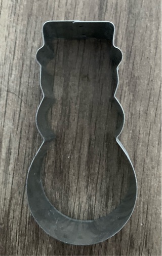 (1) Metal Snowman Cookie Cutter - preowned 