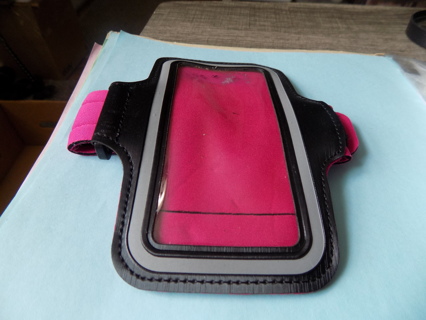 Pink and black armband phone holder case  great for outdoor activities with out a purse