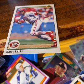 1990 upper deck barry Larkin baseball card 