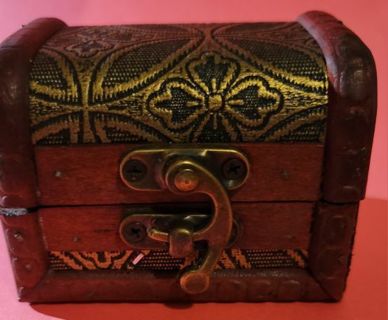 Treasure Box With Locking Lid