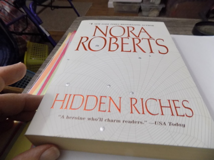 Hidden Riches Paperback novel by Nora Roberts