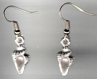 GP ENAMEL WHITE CONCH SHELL EARRINGS #2 (PLEASE READ DESCRIPTION)