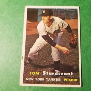 1957 - TOPPS BASEBALL - CARD NO. 34 - TOM STURDIVANT - YANKEES