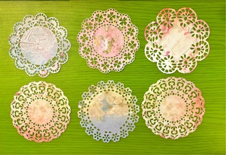 6 pc. small Paper Lace Doilies