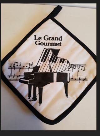 Piano-Themed Potholder