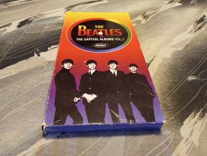 The Beatles - 4 Music  CD Set - 90 Songs - the capital album's 