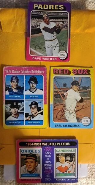 Four 1975 topps cards